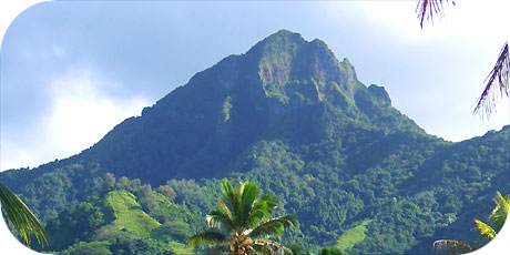 >>> Mount Ikurangi as seen from Upper Tupapa / photo &copy; cookislands.com