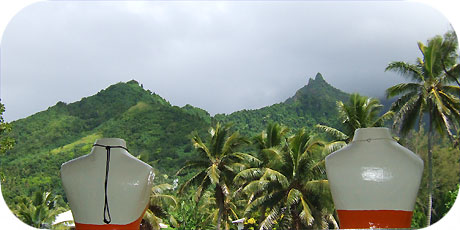 >>> Matavera hills from Tokerau Jims pearl shop / photo &copy; cookislands.com