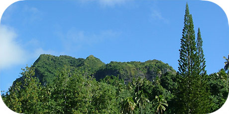 >>> Mount Raemaru Arorangi/ photo Sarina Cummings &copy; cookislands.com