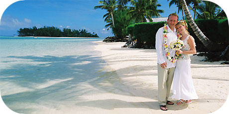 >>> Wedding on Sokalas Beach / photo © cookislands.com